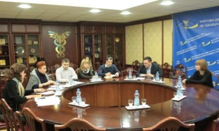 ЗАХИСТИТИ СПОЖИВАЧА ВІД ОМАНЛИВОЇ РЕКЛАМИ ЛІКІВ
