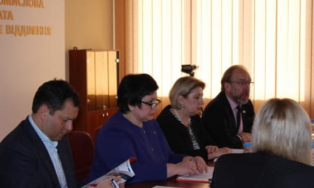 ЕЛЬВІРА СЕВОСТ'ЯНЕНКО: «МИ ЛИШАЄМОСЬ ВІРНИМИ СВОЇЙ ПОЛІТИЦІ - ПРАЦЮВАТИ В ІНТЕРЕСАХ КОЖНОГО ПІДПРИЄМСТВА»