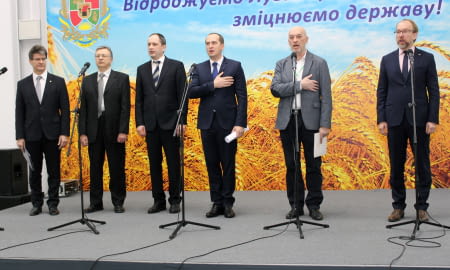 НІМЕЦЬКА КОМПАНІЯ РОЗПОЧНЕ БУДІВНИЦТВО ДОРОГИ В ЛУГАНСЬКІЙ ОБЛАСТІ - ПЕРШЕ ДОСЯГНЕННЯ ПРЕЗЕНТАЦІЇ ПІДПРИЄМСТВ ЛУГАНЩИНИ В ТОРГОВО-ПРОМИСЛОВІЙ ПАЛАТІ УКРАЇНИ