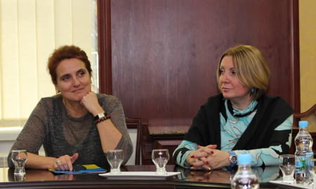 ДУМКА ЕКСПЕРТА: ЗАЛУЧАЮЧИ КИТАЙСЬКОГО ТУРИСТА ДО УКРАЇНИ, СТАВКУ ПОТРІБНО РОБИТИ НА ЕКОЛОГІЮ, ШОППІНГ І РАДЯНСЬКУ СПАДЩИНУ