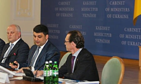 ПРЕМ'ЄР І ПРЕДСТАВНИКИ БІЗНЕСУ ЗАЛИШИЛИСЯ ЗАДОВОЛЕНИМИ ВЗАЄМНИМ ДІАЛОГОМ