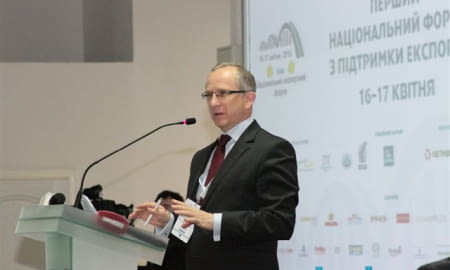 ЯН ТОМБІНСЬКИЙ: «ВИХІД НА РИНКИ ЄС АВТОМАТИЧНО ДОЗВОЛИТЬ УКРАЇНСЬКИМ ЕКСПОРТЕРАМ ОХОПИТИ Й ІНШІ СВІТОВІ РИНКИ»