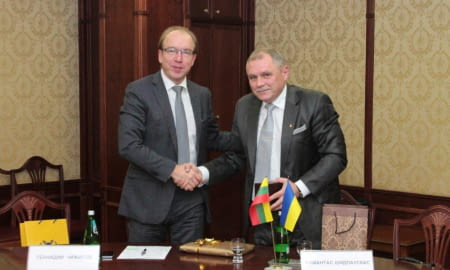 РИМАНТАС ШИДЛАУСКАС: «УКРАЇНА МАЄ ЙТИ ДО ЄВРОСОЮЗУ З ГОРДО ПІДНЯТОЮ ГОЛОВОЮ»