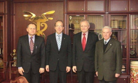 ПЕРША ЗУСТРІЧ З ІНОЗЕМНИМ ГОСТЕМ