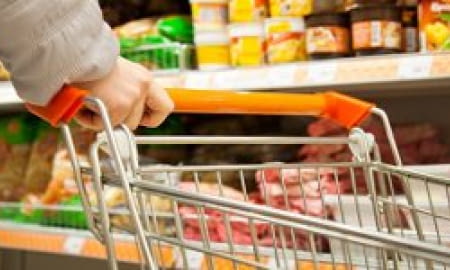 Кабмін скасував державне  цінове регулювання  на продукти харчування