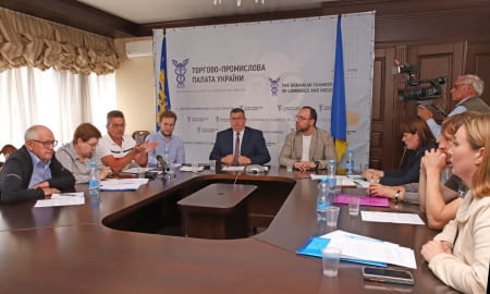 Комітет підприємців сфери автотранспорту та логістики при ТПП України пропонує Мінінфраструктури обговорити проблематику ліцензування автомобільного транспорту