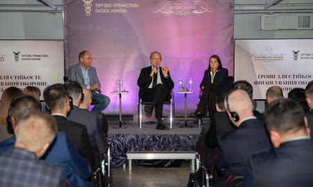 Про гроші для стійкості йшлося на черговому засіданні Юзівського бізнес клубу